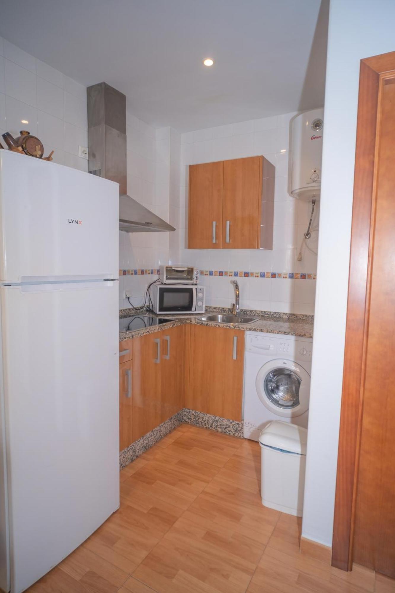 Apartamentos Tranquilos Conil Facil Aparcamiento كونيل ذي لا فرونتيرا المظهر الخارجي الصورة