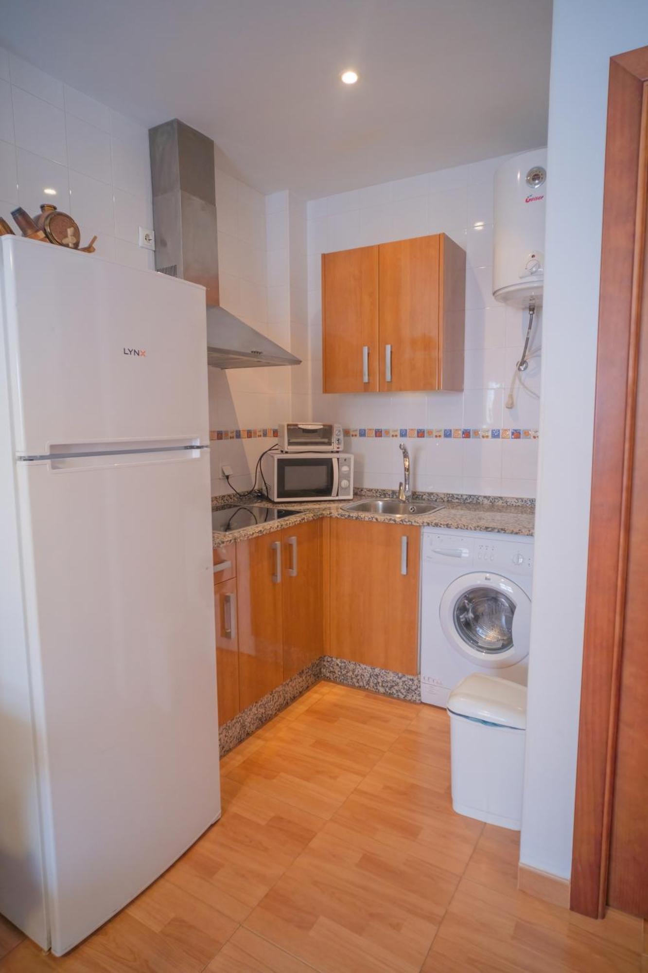 Apartamentos Tranquilos Conil Facil Aparcamiento كونيل ذي لا فرونتيرا المظهر الخارجي الصورة