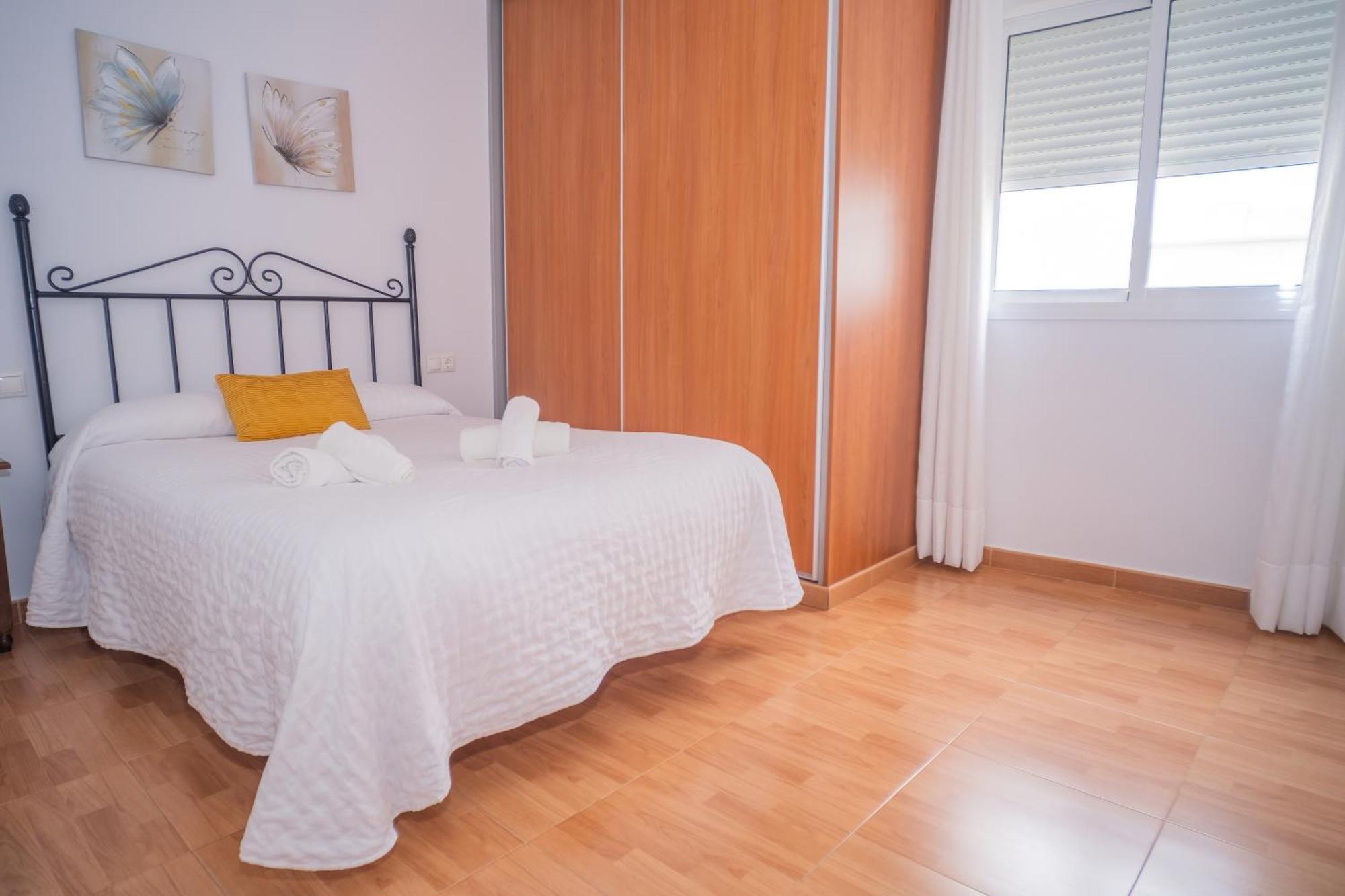 Apartamentos Tranquilos Conil Facil Aparcamiento كونيل ذي لا فرونتيرا المظهر الخارجي الصورة