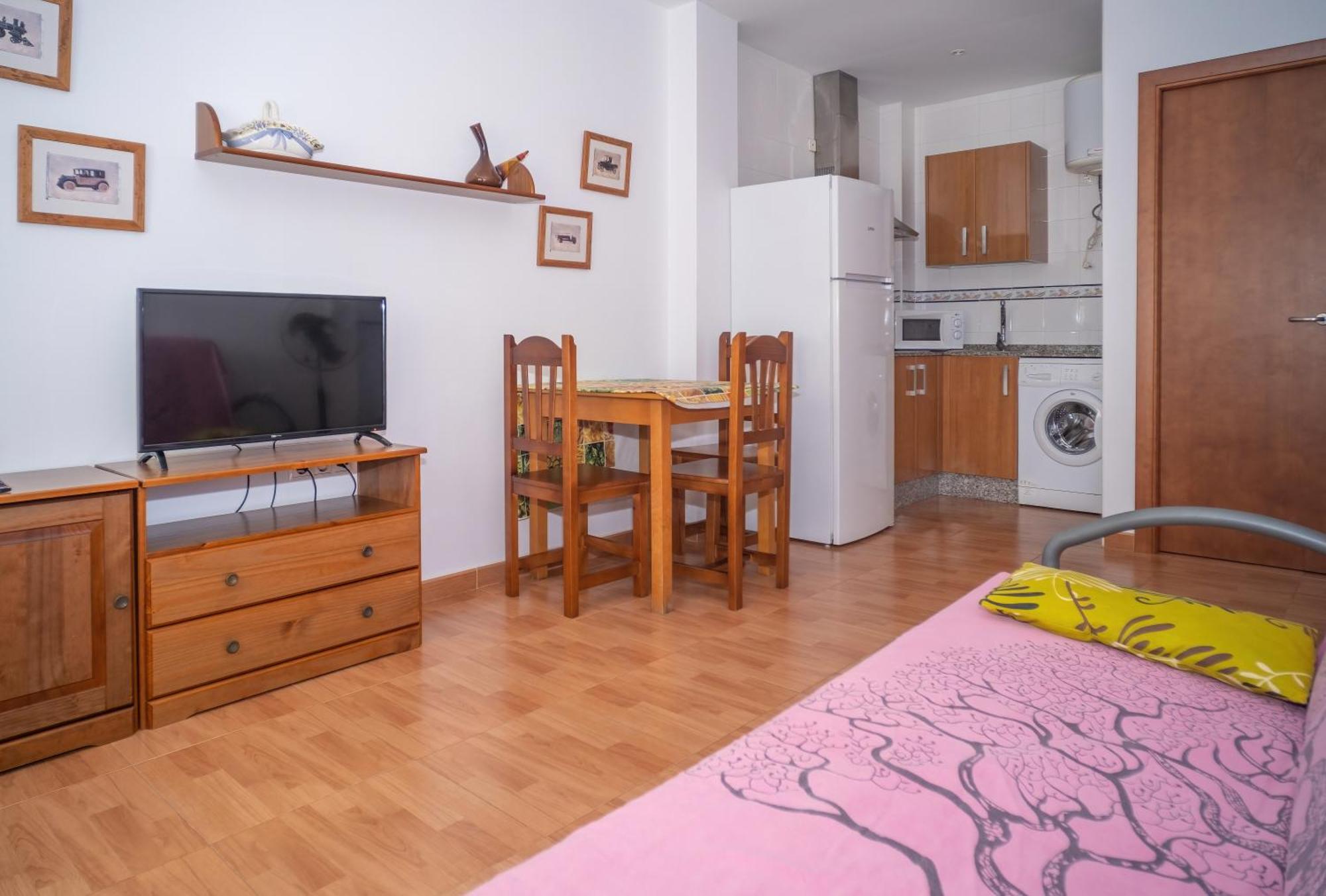 Apartamentos Tranquilos Conil Facil Aparcamiento كونيل ذي لا فرونتيرا المظهر الخارجي الصورة