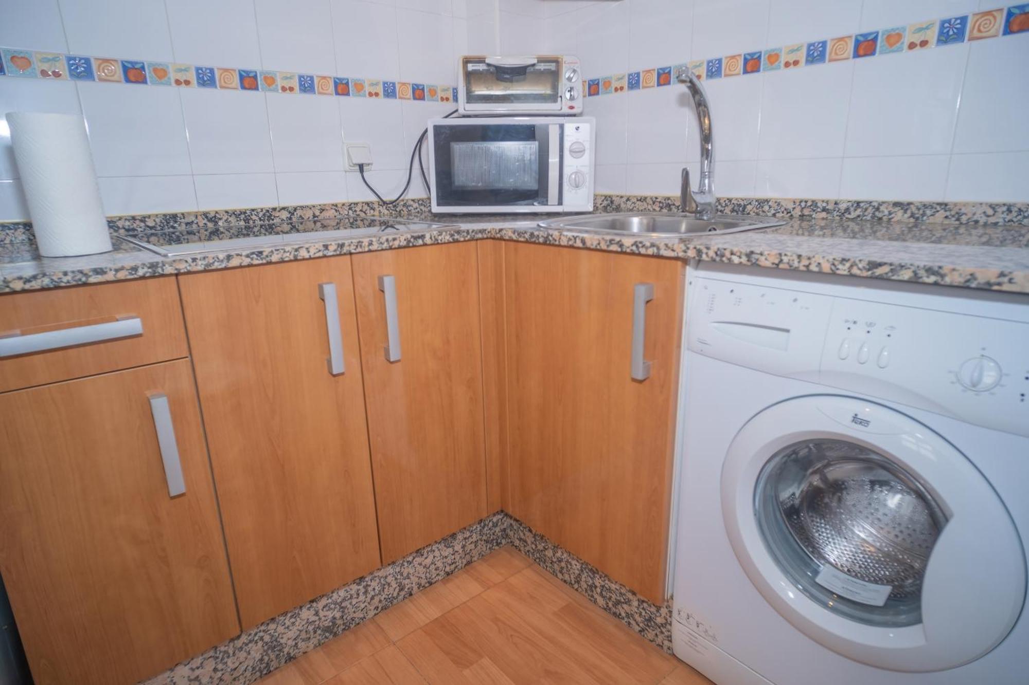 Apartamentos Tranquilos Conil Facil Aparcamiento كونيل ذي لا فرونتيرا المظهر الخارجي الصورة